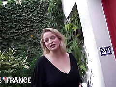 Middle aged slut wrap huge tits around cock