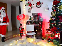 I GIVE VIAGRA TO SANTA CLAUS TO GIVE ME MERRY CHRISTMAS MILK.