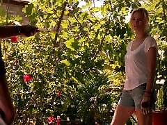 Yvonne Strahovksi - sex pecah dara s7