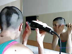 Italian Girl Shaves Her Head to Zero