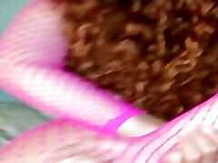 latina mit großem arsch bekommt eine volle ladung sperma in ihre muschi