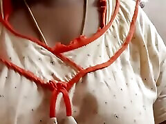 I looked at my wife&039;s sore throat and she was still there