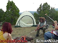 cute redhead fa prima culo-a-bocca e lesbiche esperienza in campeggio 24 inch penis xxx video