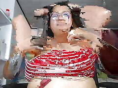 She Knows How to Seduce with Her Tits