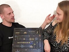 Advent Calendar Unboxing. Question round!?