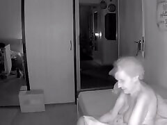 quickly wanked off in front of the pussy