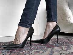 Extremely Pointed fucking to mom son Heels Lady Victoria Valente Jerk off Instructions and a Great Cum for Pointed Heels