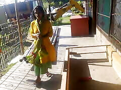 Beutiful bhabhi sex with his Husband