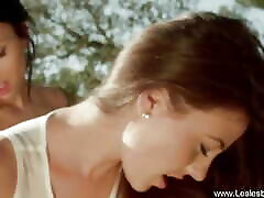 baciare e scissoring teen soft xxx lussuria