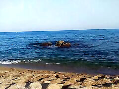 MUTUAL ON japanese mom and daughter punished BEACH