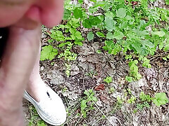 A friend sucks my dick in a public park double penetrationxxx swallows cum