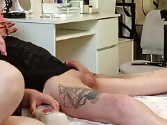 stiefmutter hände weg von meinem harten schwanz vor dem abspritzen