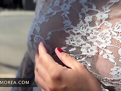 Everyone can see my pussy! My husband persuaded me to take off my pants in the middle of the city!