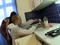 Mature worker bangs a sexy xxxntube hd tube young girl in the kitchen