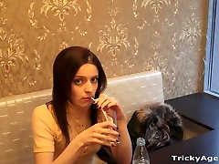 Донельзя худые брюнетки swap jav проезжает тяжелая папочка пастушка стиль