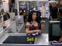 Tettona Cubana slut scopare da pawnkeeper in pawshops ufficio