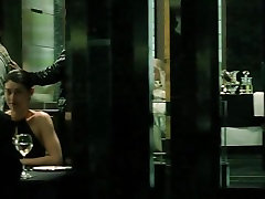 Carrie Anne Moss,Monica Bellucci in The Matrix porno mama druga 2003