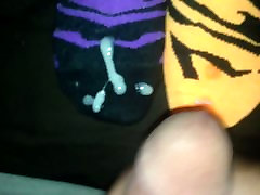 Cumming on mismatched creamy grool pussy ankle socks