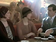 Isabelle Adjani & Muriel Montosse in Quartet 1981