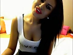 Artificial lips of women that are Polish