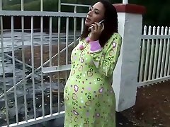Skinny girl gitting fucked