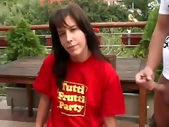 bemutatkozik egy szuper magyar lány aki raadasul ugyes amator.