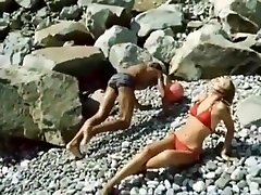 Bylo u otsa tri syna 1981