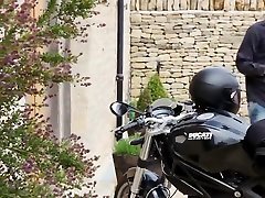 Classe-French Vs American HD