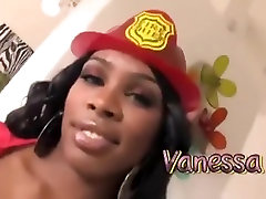 Vanessa Monet gapping
