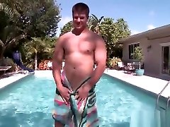 ex fidanzato sexy si fa beccare nella parte 4 della legge