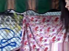 Mofos - Shes A Freak - Oxuanna Envy - Public Ride