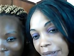 CINCO NEGRITAS bbw legs wide EL INDIO