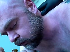 spingiamo ffuckhole73 al suo alesa savega e poi un po di più -