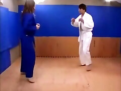 Judo - Blue hentia shemale vs White Belt