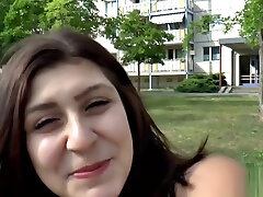 Junge deutsche mit dicken Titten im BumsWohnwagen benutzt
