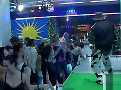 йонг девушки трахал после танца