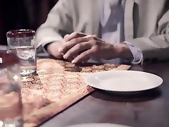 angry stepbrother und ein stepdad smashed ein böse teenager