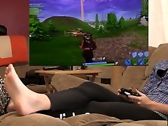 trixie dominuje полудурки teraz fortnite, natomiast drażni je z jej nóg