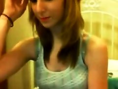 Teen flashing tits