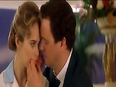 rachel blanchard sdraiato su un divano come un paio di adolescenti cominciano a