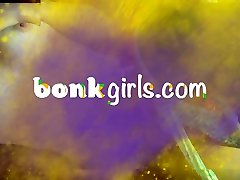 PR spreader in her anus and assfucked