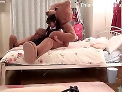 ME DISFRAZO DE OSO PARA TENER SEXO-SUB ESPANOL