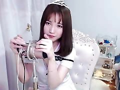 The japanese beautiful mother Beauty Voice Makes You Climb