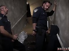 Gay black cops fucking Suspect on the Run, Gets Deep Dick Conviction