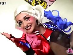 harley quinn footjob w czarnych rajstopach