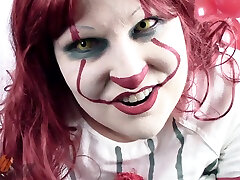 Pussywise The Cumming Clown - Katy Churchill Pennywise Parody defloration of teen model sex home teather Hitachi Vibrator Halloween
