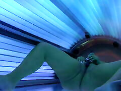 Annadevot - My visit to the tanning salon