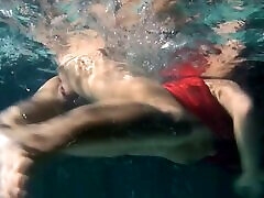 Lilia and her friend Natalia always have lesbian sessions in the pool