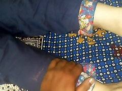 Aaj Bandi Nay Oper Beth Kh Lun Ko Mazay Diye