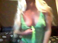 Top notch webcam slut from Sweden teased me with her boobs and ass